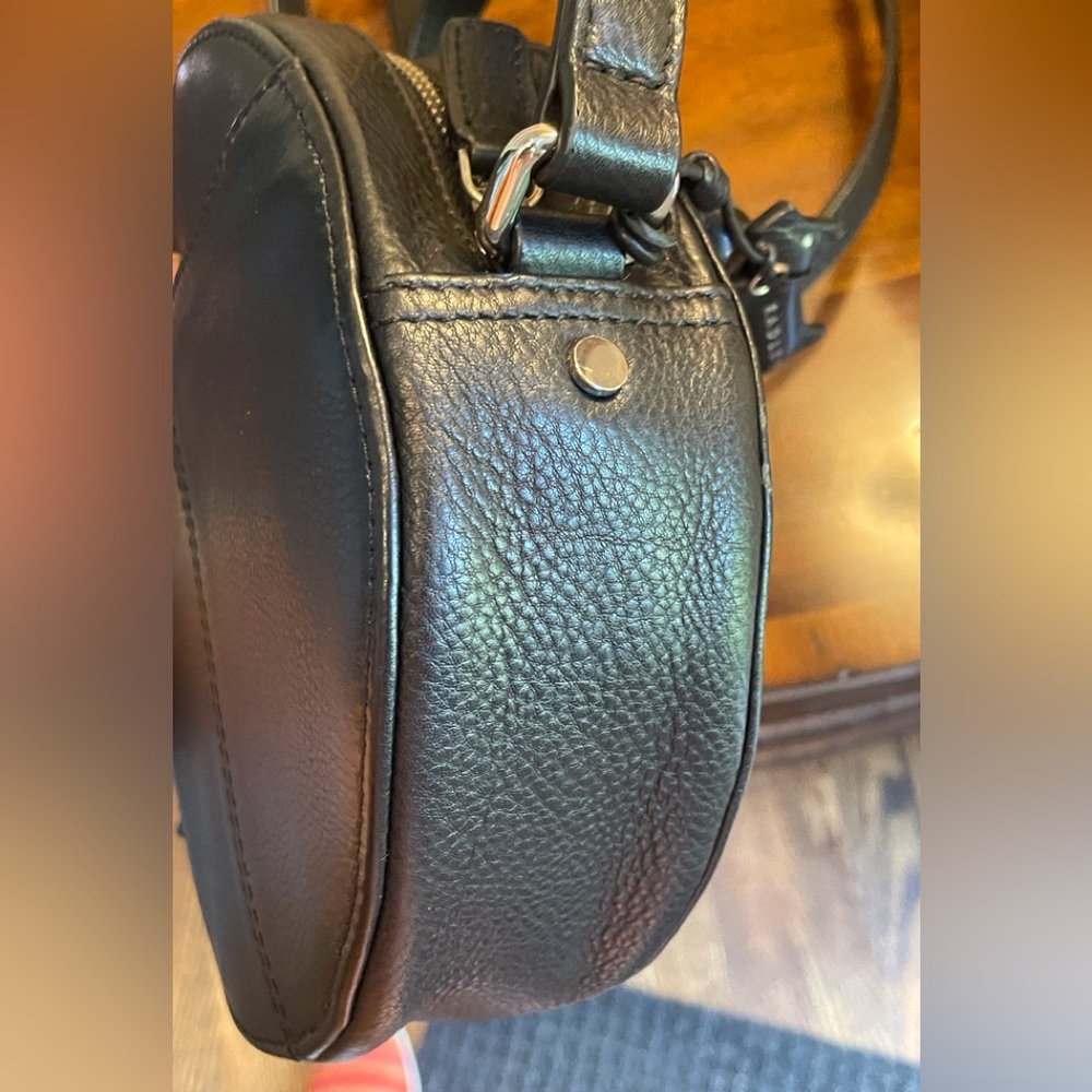Radley London black circle leather crossbody bag - Picture 7 of 13